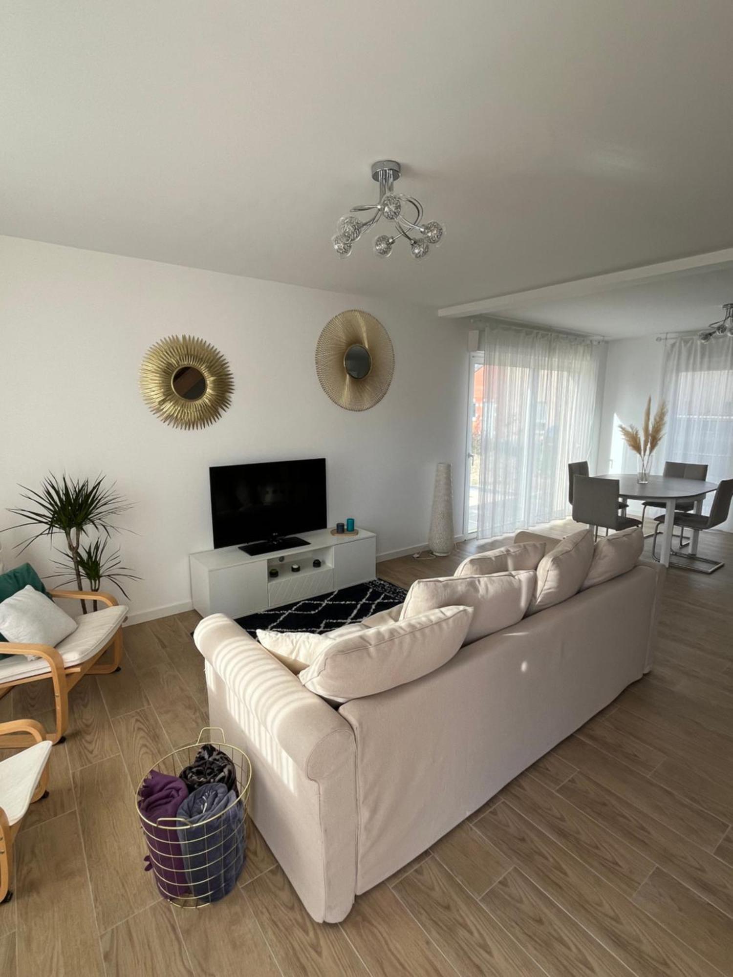Superbe Maison Avec Jardin Bezannes Eksteriør billede